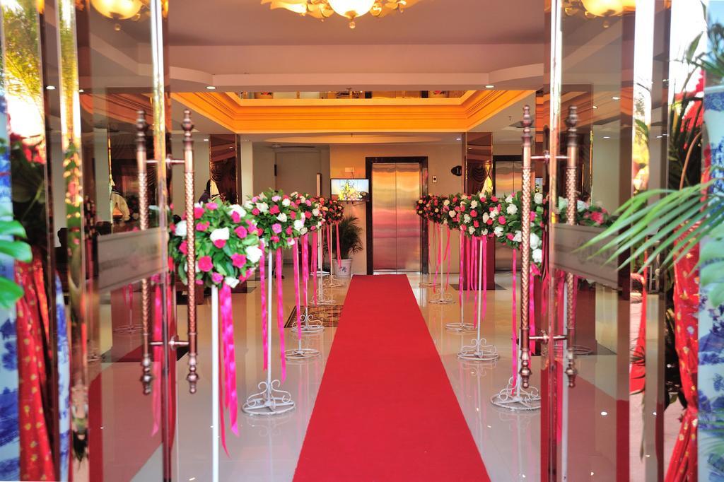 Jian Guo Grand Hotel Ban Si Khay Exteriér fotografie