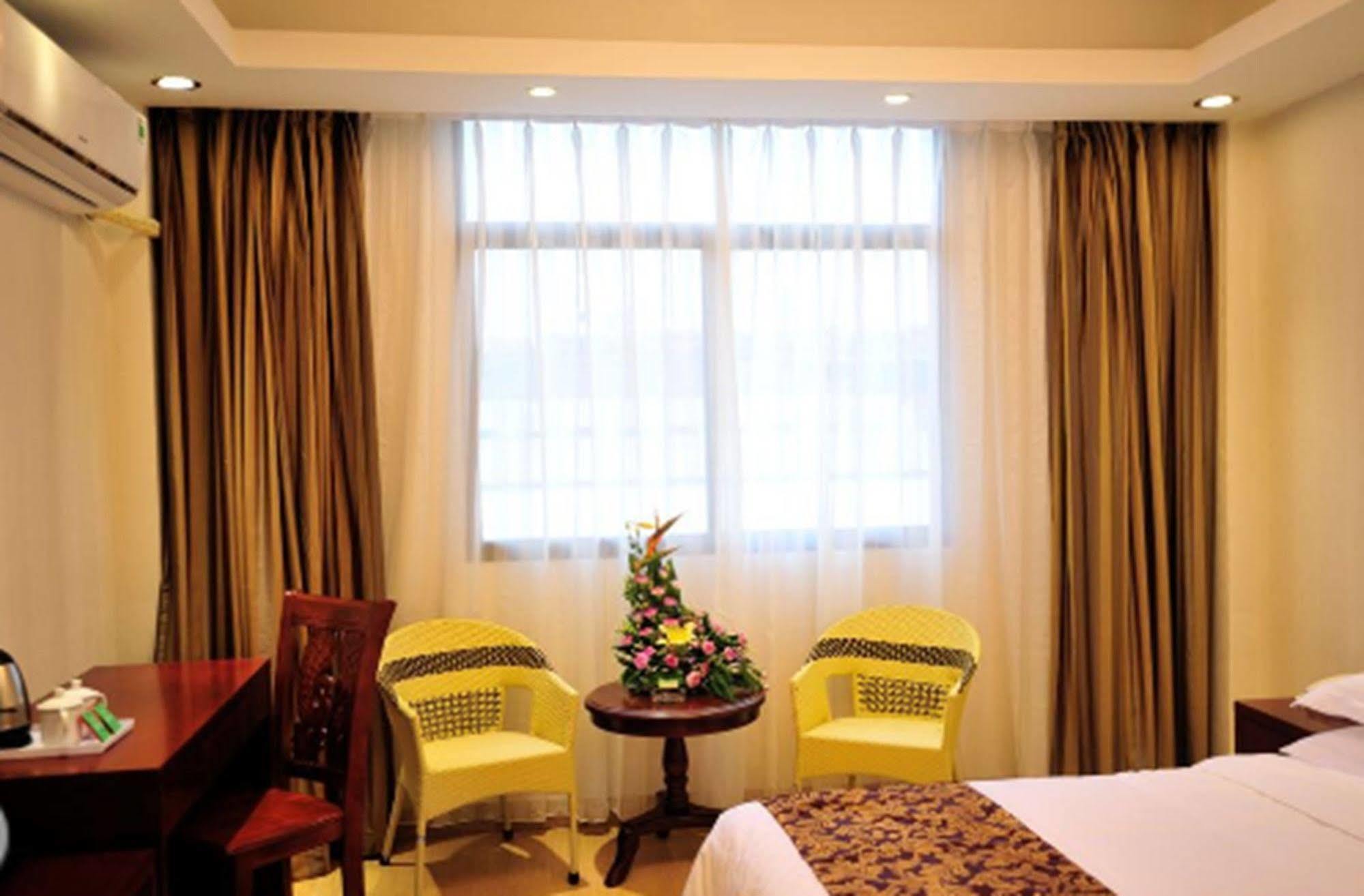 Jian Guo Grand Hotel Ban Si Khay Exteriér fotografie