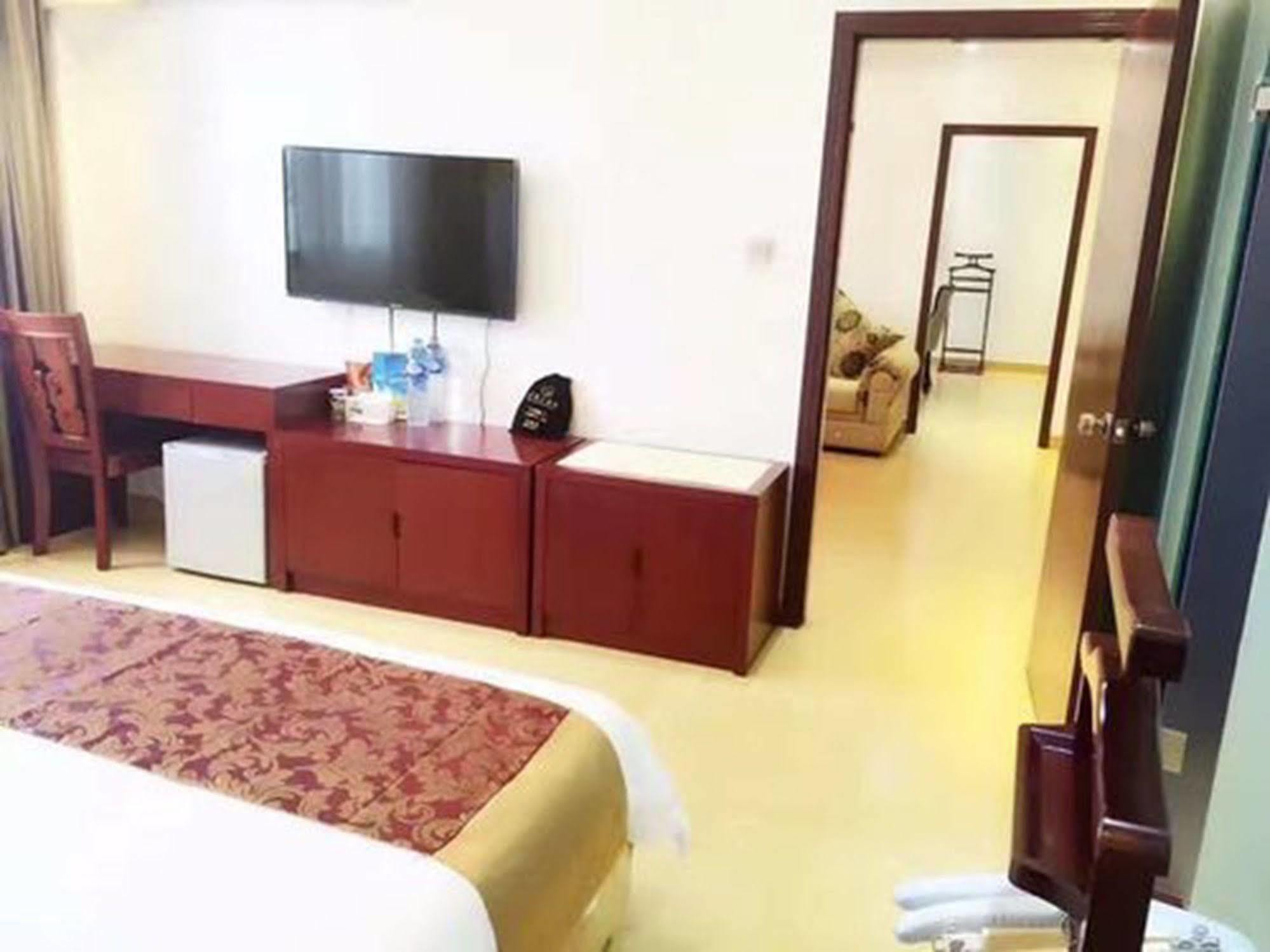Jian Guo Grand Hotel Ban Si Khay Exteriér fotografie