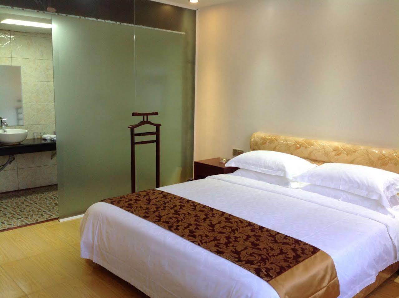 Jian Guo Grand Hotel Ban Si Khay Exteriér fotografie